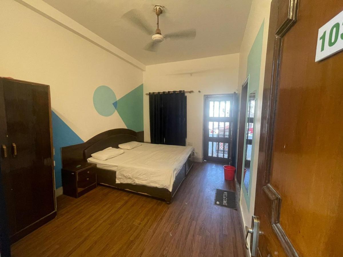 Unplan Hostel Rishīkesh 外观 照片